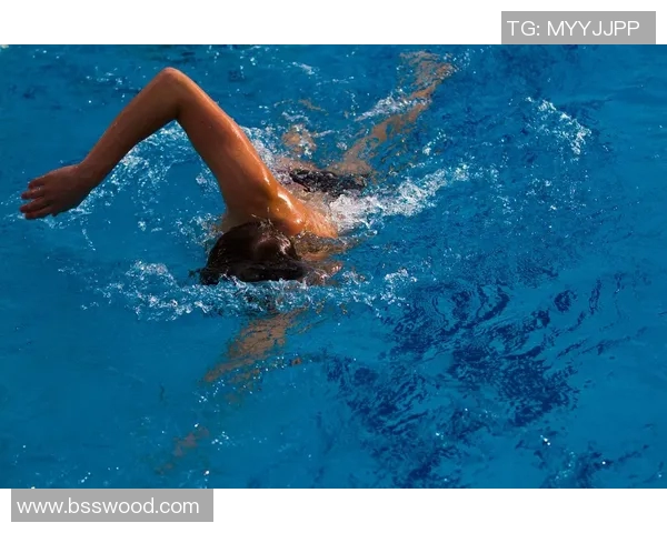 蝶泳训练中常见错误及其纠正方法解析与技巧提升建议 蝶泳训练中常见错误及其纠正方法解析与技巧提升建议